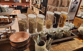 Hotel Rose Heidelberg inklusive Frühstück, Saunanutzung und Parkplätze nach Verfügbarkeit